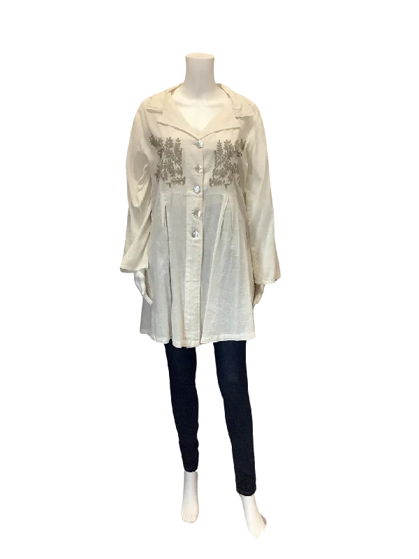 Paper Lace Women's Peasant Blouse Cream Button Up Size: XL Ruffled Neck Blouse