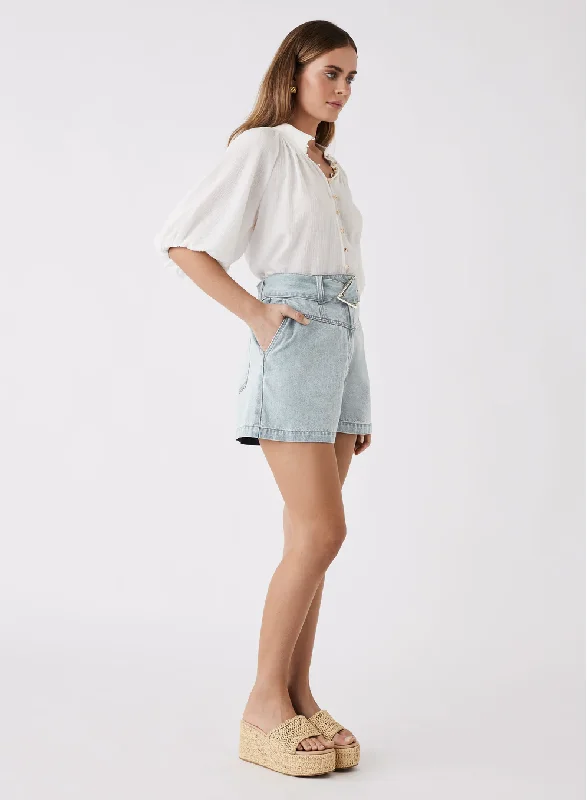Esmaeé Island Blouse  - White Casual Relaxed Blouse
