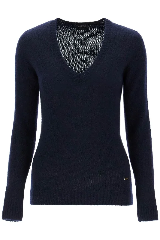 regular fit v-neck pullover sweater. MAK1338 YAX755 NIGHT INDIGO Collared Crew Neck Turtle Neck